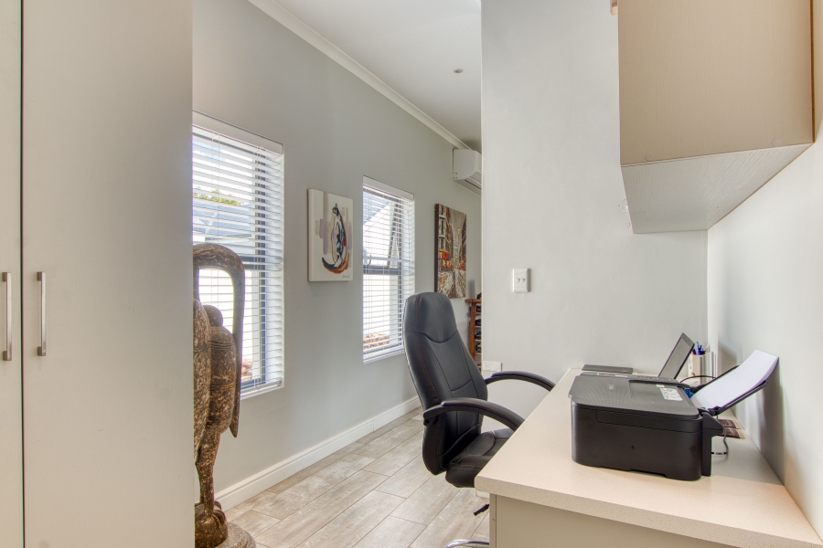 3 Bedroom Property for Sale in Kelderhof Country Village Western Cape